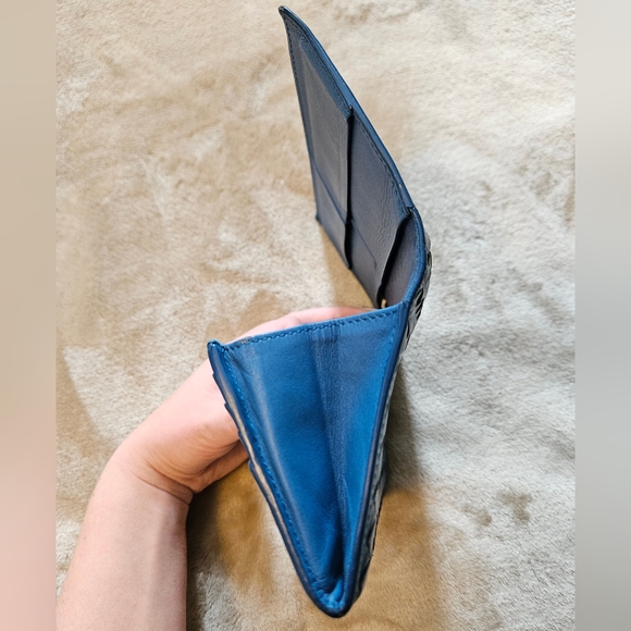 Blue Woven Bottega Veneta Wallet - Picture 11 of 11